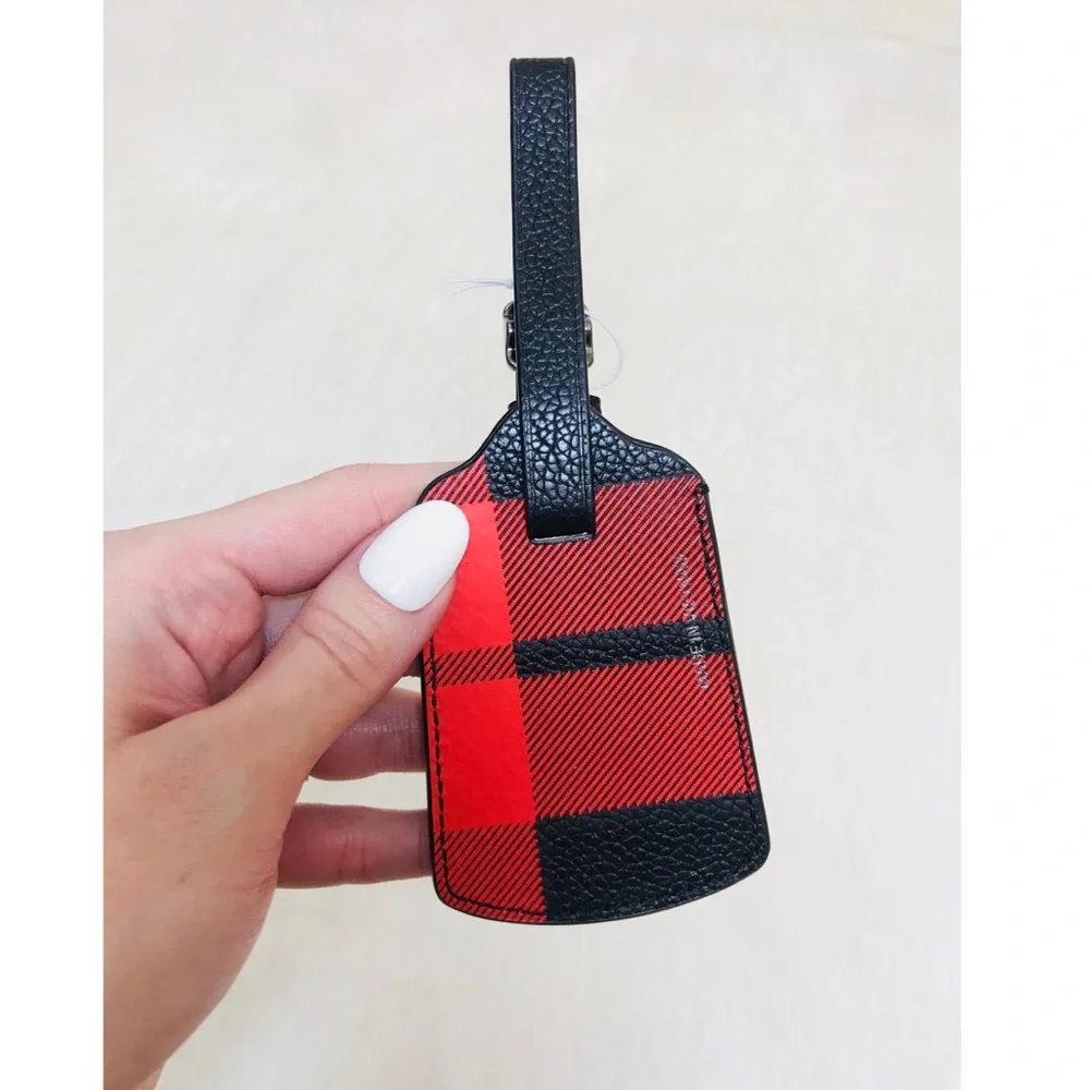 COACH LUXURY TAG